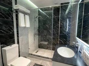 Отель Friday Old City