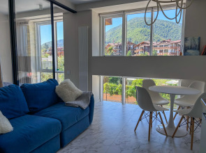 Квартира с видом на горы в центре Поляны