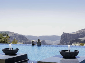 Курортный отель Anantara Al Jabal Al Akhdar Resort