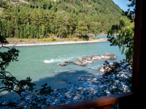 Гостевой дом АЛТАЙ БЕРЕГ ИП Рожнова Л.В.