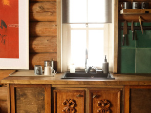 Гостевой дом с птицами в Кириллове