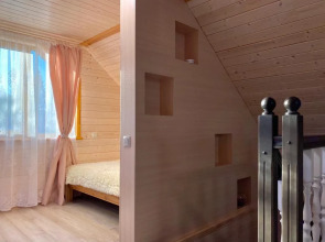 Частный дом Дом возле Ясеня