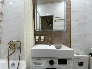 Апартаменты "Эленика" Двухкомнатные в Махачкале с видом на озеро