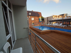 Отель Лотос