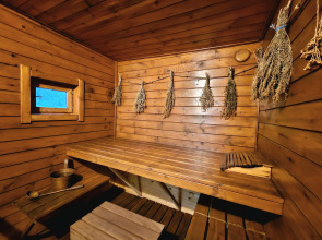 Коттедж Черничный Склон Wood House