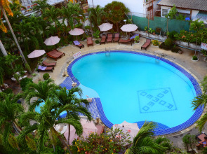 Отель Romeo Palace