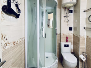 Апартаменты Unique Apart Лен рядом с Медсанчастью МВД, Парком Чудес и СГК Кирова 25