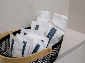 Апартаменты 4Кайф Kristall Apart с видом на море