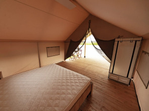 Глэмпинг Остров