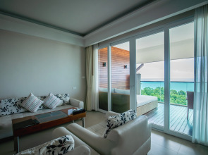 Отель KC Resort & Over Water Villas