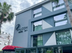 Отель Falcon 1511