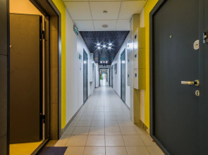 Апартаменты с видом на Останкино Wood&black