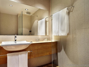 Отель Holiday Inn Тбилиси