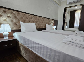 Отель Grand Turon Plaza