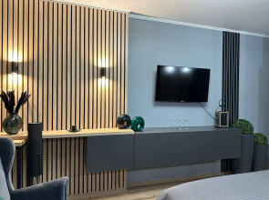 Квартира класса комфорт плюс с видом на реку в центре Рыбной деревни, остров Канта