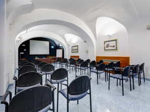 Отель Best Western Plus Hotel Plaza Napoli