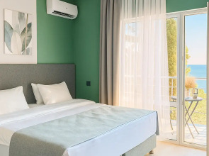 Отель Манон