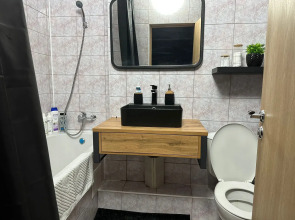 Квартира класса комфорт плюс с видом на реку в центре Рыбной деревни, остров Канта