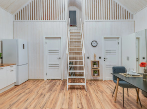 Частный дом загородный с баней на дровах