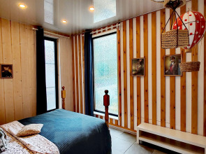 Гостевой Дом Семейные Апартаменты Белый Кролик