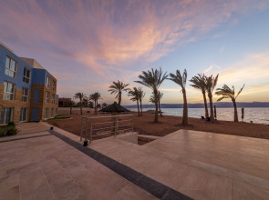 Отель Luxotel Aqaba Beach Resort & Spa Hotel