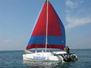 Курортный отель и яхт-клуб Торнадо