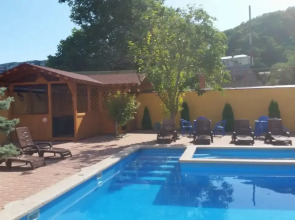 Частный Дом НИНА