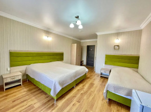 Отель Акварель