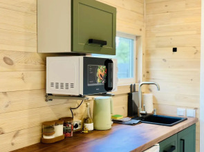 Частный Дом в Окружении Кедpового Леса со Своей Террасой и Мангальной Зоной