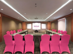 Отель Favehotel Sunset Seminyak