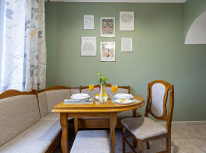 Апартаменты трёхкомнатные рядом с рыбной деревней