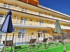 Отель Кронос