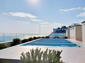 Апартаменты Дизайнерские с бассейном на крыше