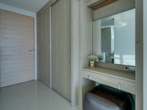 Апартаменты Veloche Group by Continent