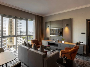 Edge Creekside Hotel