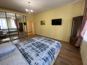 Апартаменты Трехкомнатные на Большой Морской 33