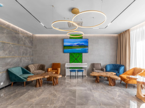 Отель Харес