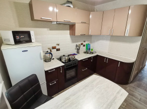 Апартаменты Сутки как дома на Сафьяновых 22