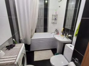 Квартира студия на Строителей с видом на ТЦ Планета