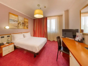 Отель Best Western Plus Congress Hotel