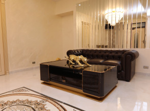 Отель Louvre Home