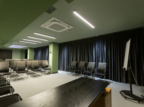 Отель West Inn Georgia