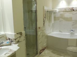 Отель MARECHIARO