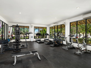 Отель Saii Phi Phi Island Village