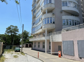 Квартира 8 Просторная 2-к в р-не Дельфинария - до моря 10 мин