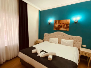 Adora Hotel Cafe & Restaurant