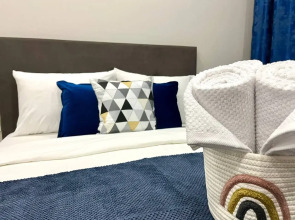 Апартаменты Делюкс возле Аквапарка Лето-Лето