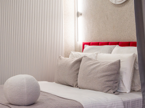 Квартира Red Bus Apartment na Mira