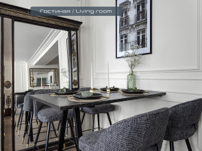 Дизайнерские апapтaменты с потpясающим видом нa Нeву и кpeйceр Аврорa