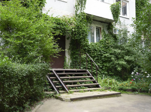 Апартаменты Pavlov Бордовая